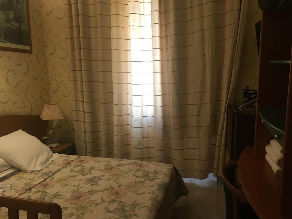 Hotel Relax Marseille Eksteriør bilde